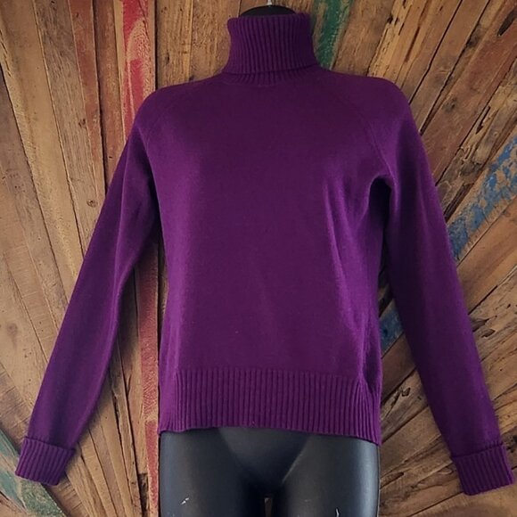 Banana Republic Y2K fine merino wool sweater/turtleneck in berry Sz M - Picture 2 of 11